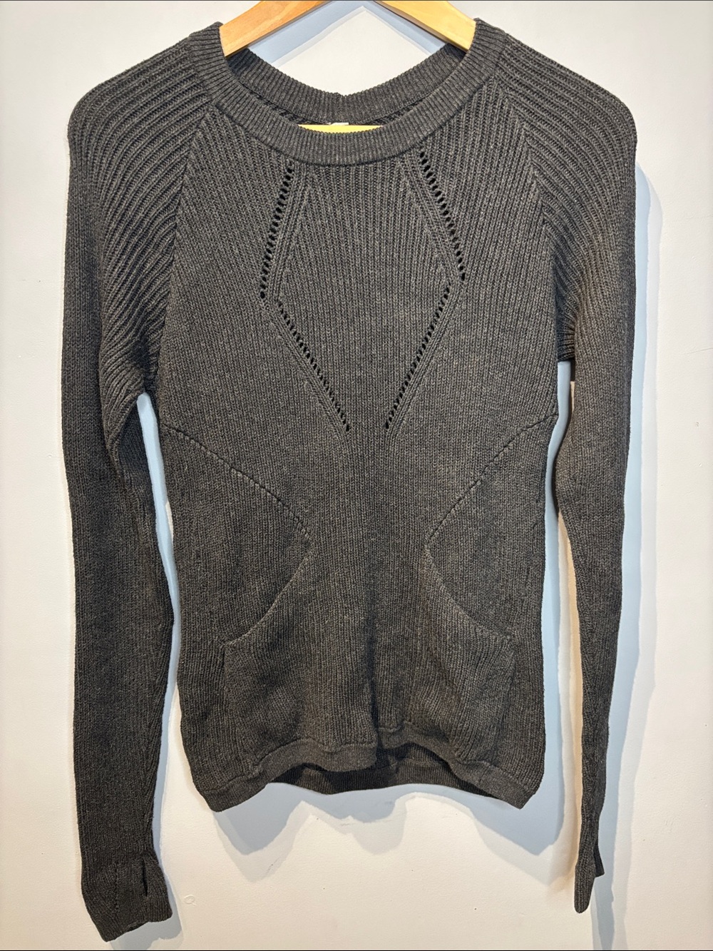 lululemon athletica Charcoal Ribbed Crewneck Sweater - Picture 4 of 9